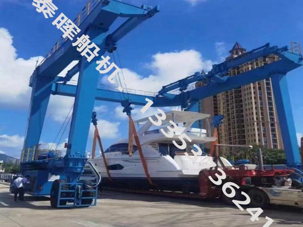 江苏江阴船用轮胎吊厂家船用轮胎吊吊运灵活性高