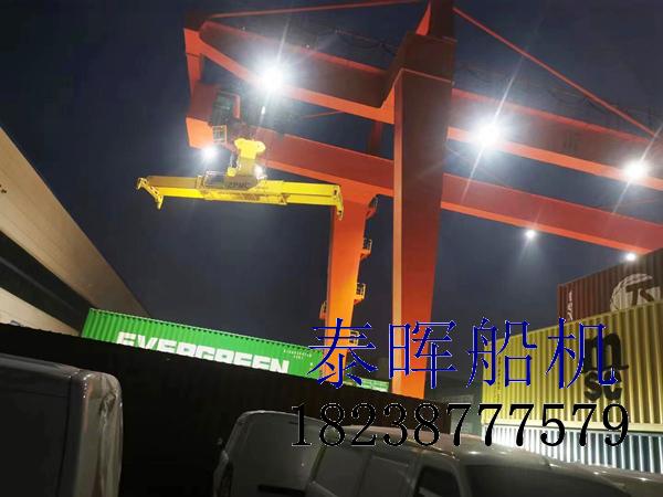 集装箱门式起重机超载作业对设备结构的损害